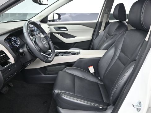 Certified 2023 Nissan Rogue SL w/ SL Premium Package AWD/4WD image 9