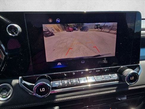 Used 2024 Chevrolet Colorado LT w/ LT Convenience Package III RWD image 10