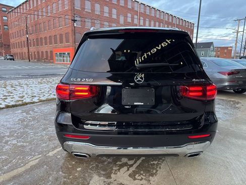 Certified 2024 Mercedes-Benz GLB 250 GLB 250 image 7