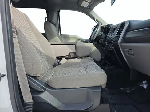 Used 2017 Ford F250 XLT image 18