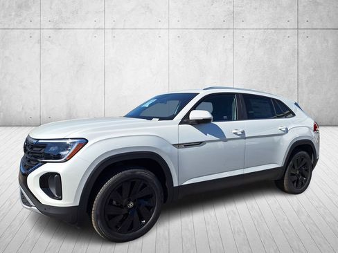 New 2026 Volkswagen Atlas Cross Sport SE image 1