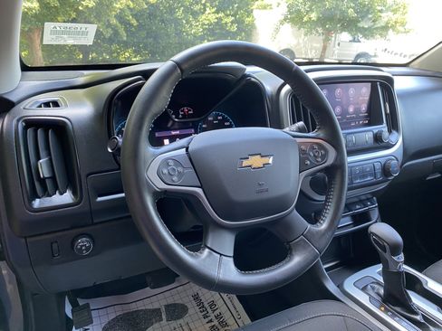 Used 2022 Chevrolet Colorado LT w/ LT Convenience Package RWD image 17
