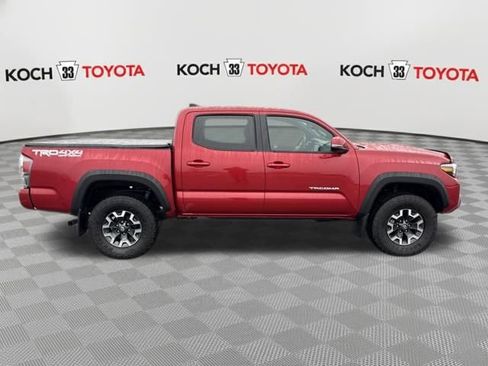 Certified 2022 Toyota Tacoma TRD Off-Road w/ Technology Package image 9