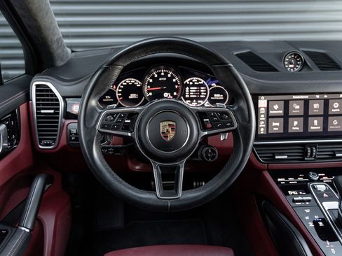Certified 2021 Porsche Cayenne GTS image 17