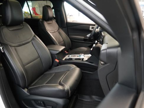 Used 2024 Ford Explorer ST w/ Equipment Group 401A AWD/4WD image 38