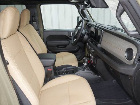 New 2026 Jeep Gladiator Willys AWD/4WD image 21