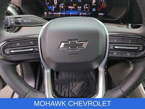 Used 2026 Chevrolet Colorado ZR2 w/ Technology Package image 12