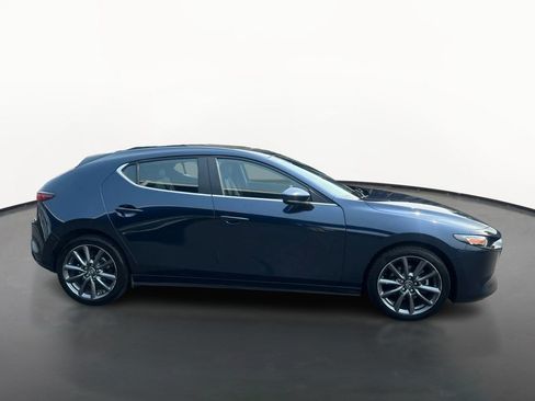 Used 2021 MAZDA MAZDA3 s AWD/4WD image 2
