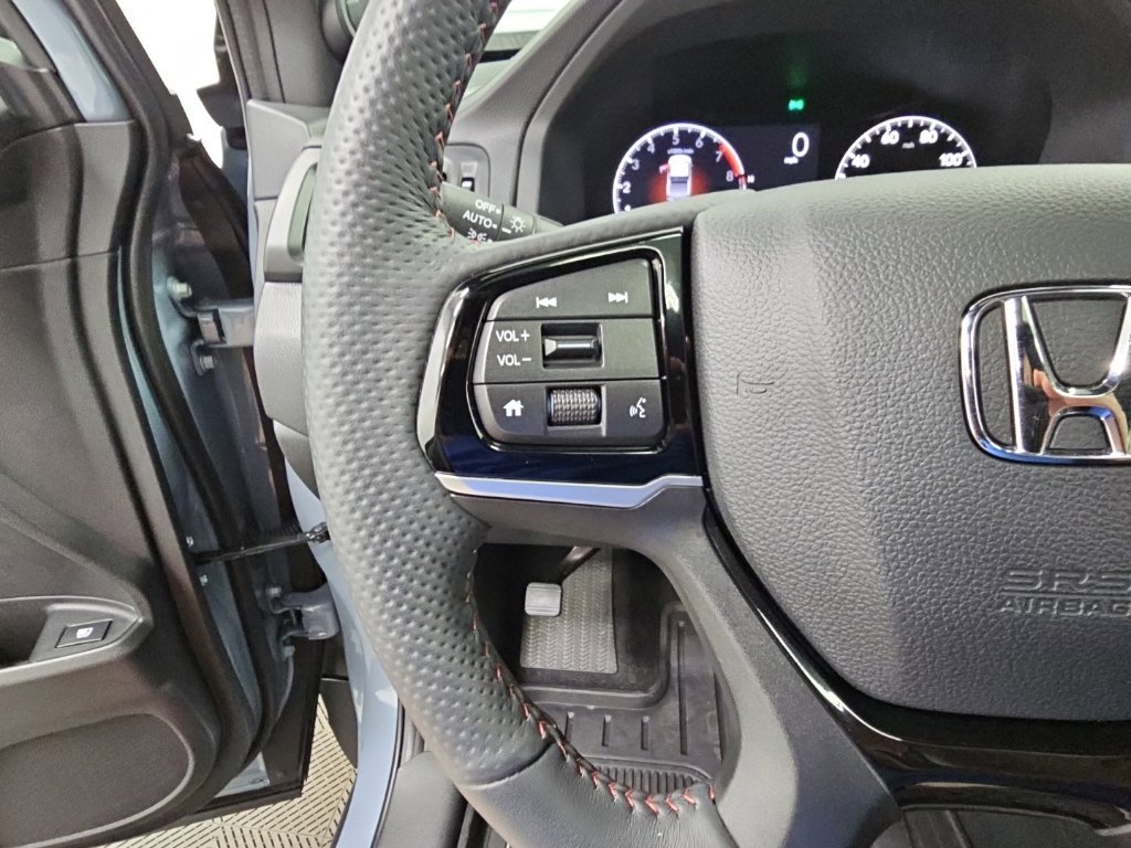Used 2025 Honda Ridgeline Black Edition image 27