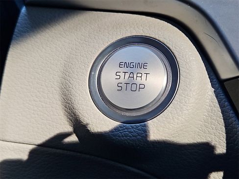 Used 2023 Kia Telluride S image 23