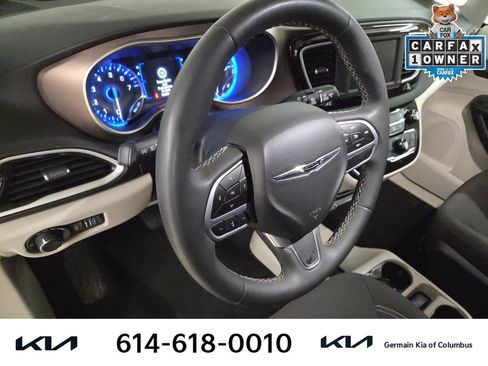 Used 2023 Chrysler Voyager LX image 19