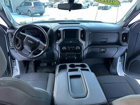 Used 2020 Chevrolet Silverado 1500 Custom Trail Boss w/ Custom Convenience Package image 10