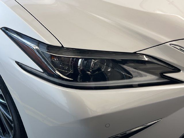 Used 2024 Lexus ES 300h w/ Premium Package FWD image 14