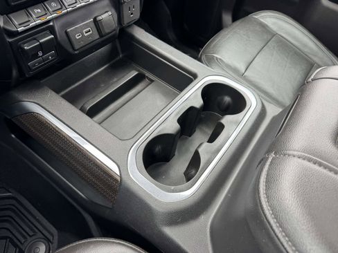 Used 2020 Chevrolet Silverado 1500 LT Trail Boss image 38