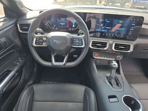 Used 2025 Ford Mustang GT Premium RWD image 6