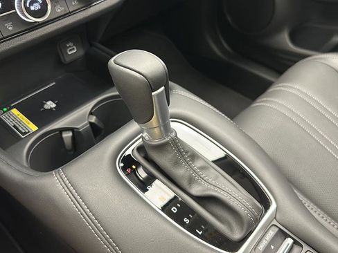 Used 2025 Honda HR-V EX-L image 24