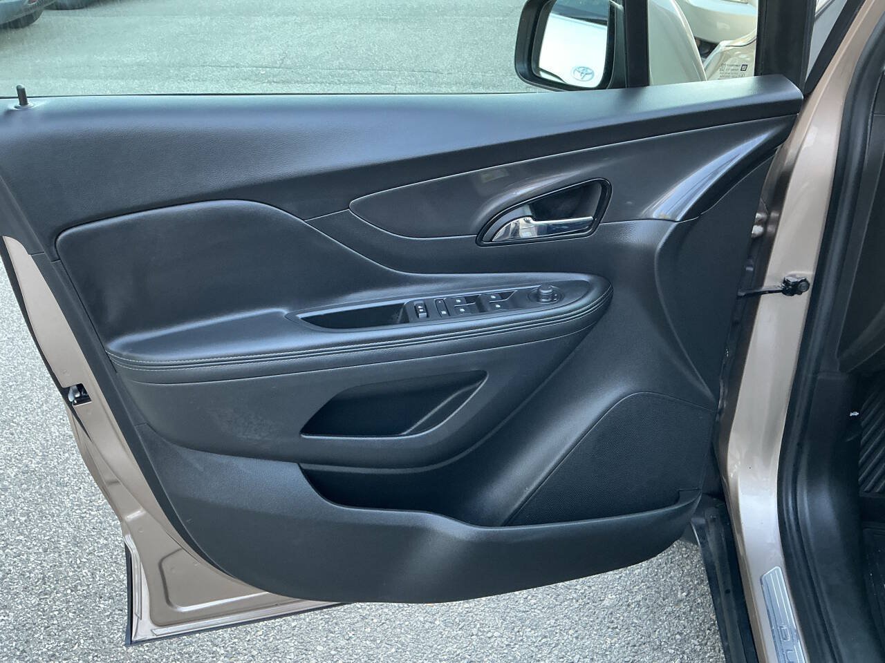 Used 2018 Buick Encore Preferred FWD image 16