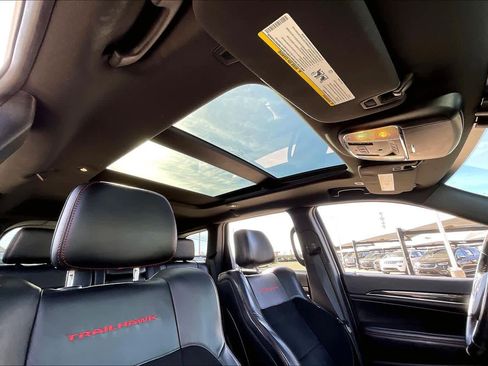 Used 2017 Jeep Grand Cherokee Trailhawk w/ Trailhawk Luxury Group image 14