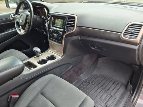 Used 2015 Jeep Grand Cherokee Laredo w/ Quick Order Package 23E AWD/4WD image 25