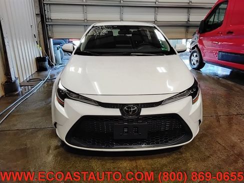 Used 2022 Toyota Corolla LE image 6