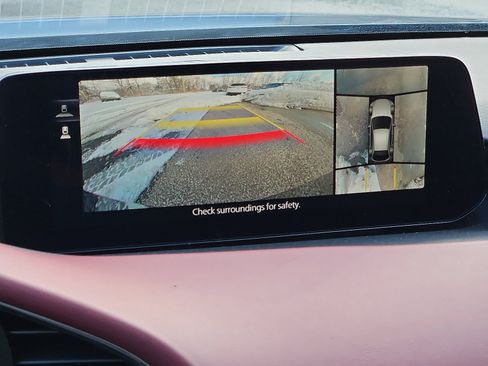 Used 2025 MAZDA MAZDA3 Hatchback w/ Appearance Package image 19