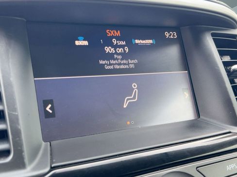 Used 2020 Nissan Pathfinder S image 24