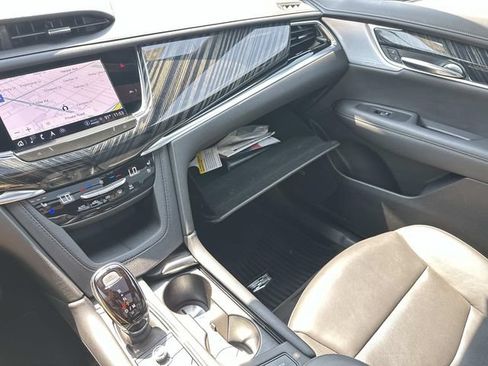 Certified 2024 Cadillac XT6 Premium Luxury AWD/4WD image 68