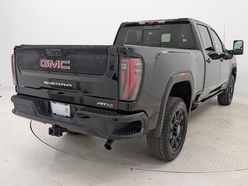 Used 2024 GMC Sierra 2500 AT4 w/ AT4 Premium Plus Package image 9