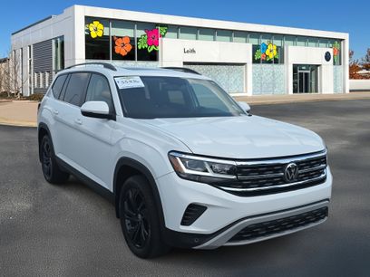 Certified 2022 Volkswagen Atlas SE w/ Panoramic Sunroof Package