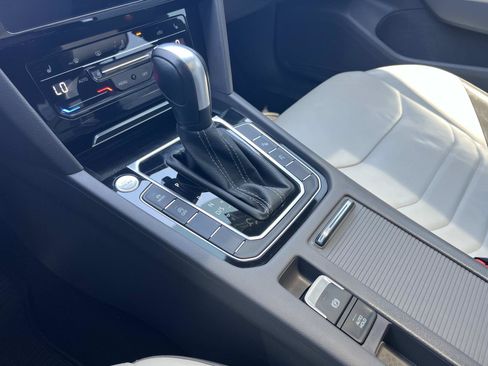Certified 2023 Volkswagen Arteon SEL Premium AWD/4WD image 17