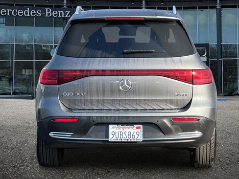 Used 2025 Mercedes-Benz EQB 300 EQB 300 image 5