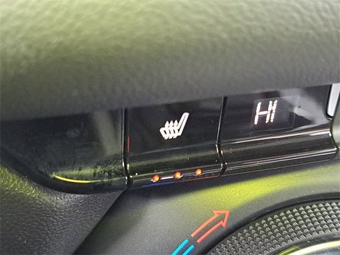 Used 2024 Chevrolet Blazer LT image 15