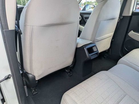 Used 2024 Honda HR-V LX image 17