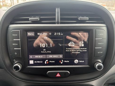 Used 2023 Kia Soul LX w/ LX Technology Package image 25