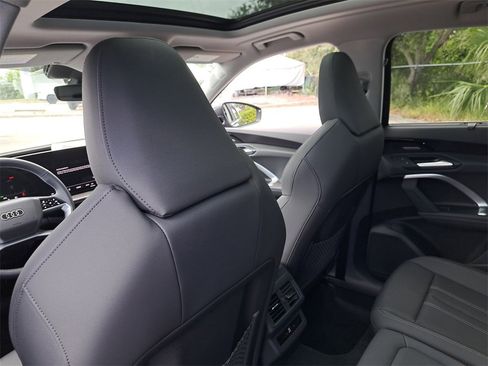 New 2025 Audi Q5 Premium Plus image 26