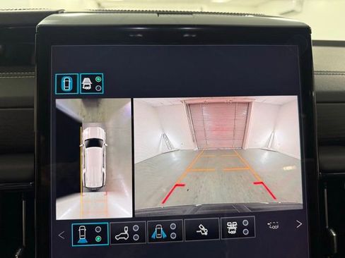 New 2026 GMC Yukon XL AT4 Ultimate AWD/4WD image 18