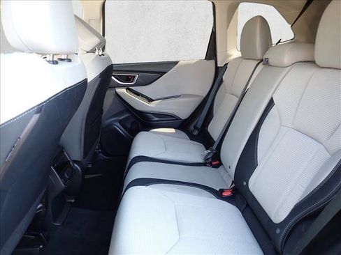Used 2023 Subaru Forester AWD/4WD image 9