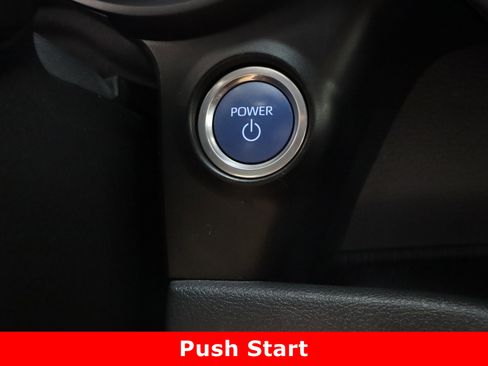 Used 2023 Toyota Sienna XSE image 18