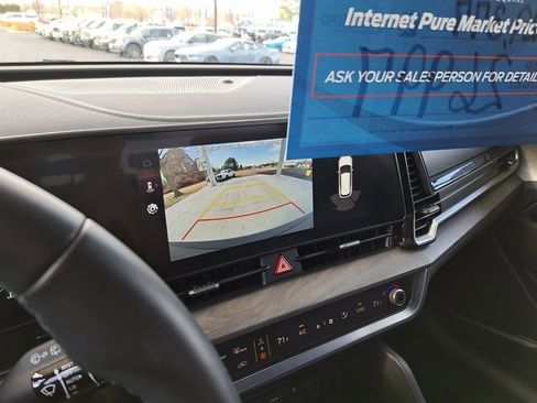 Used 2024 Kia Sportage X-Line w/ X-Line Premium Package image 11