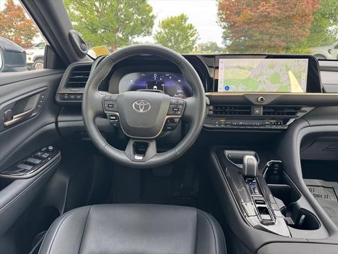 Used 2026 Toyota Crown Signia w/ Advanced Technology Package AWD/4WD image 15