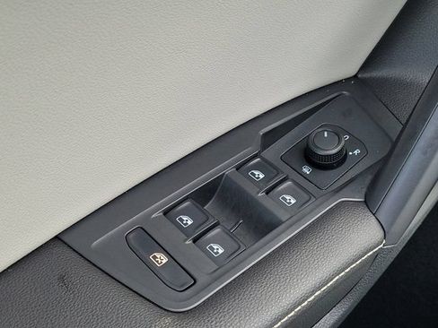 Certified 2023 Volkswagen Tiguan S FWD image 16