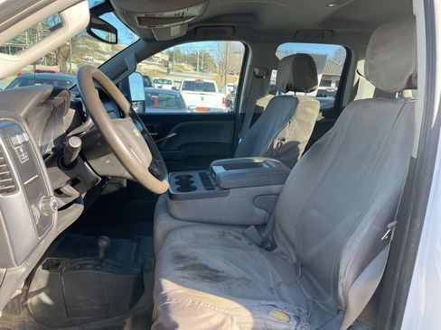 Used 2015 Chevrolet Silverado 2500 W/T w/ WT Convenience Package image 3