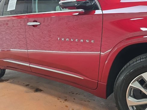 Used 2020 Chevrolet Traverse Premier image 10