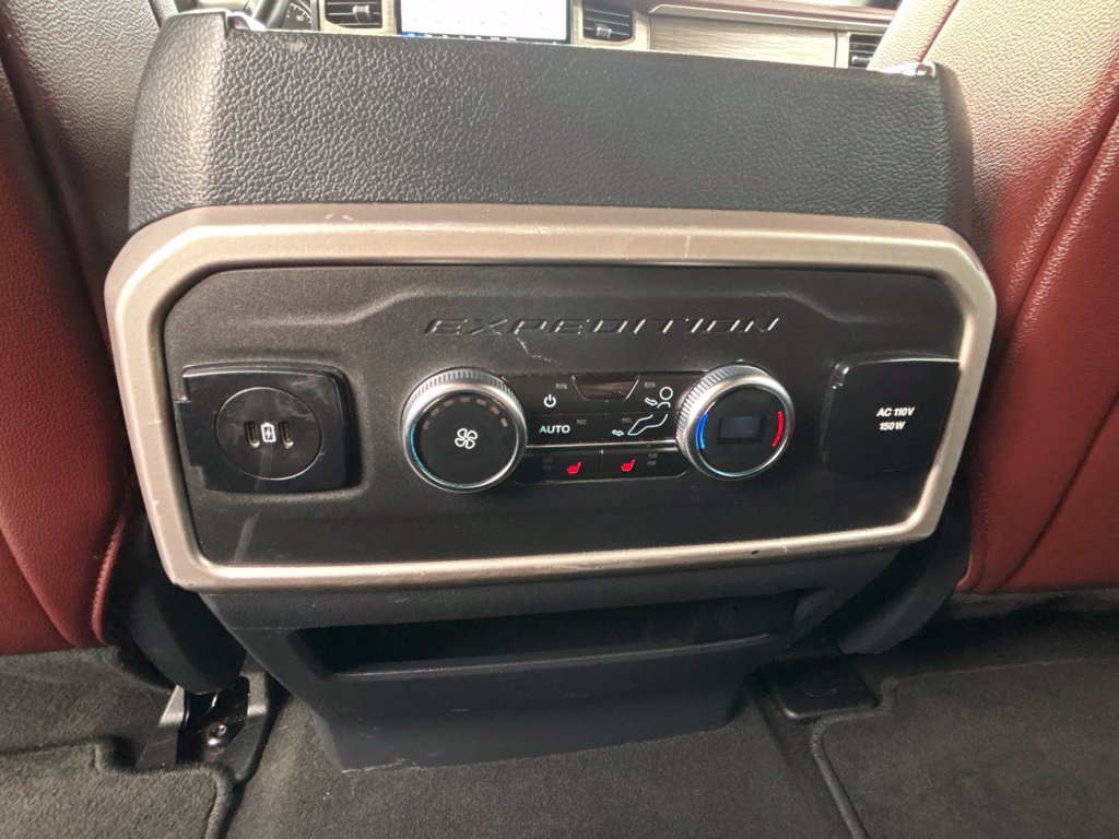 Used 2024 Ford Expedition Limited AWD/4WD image 42