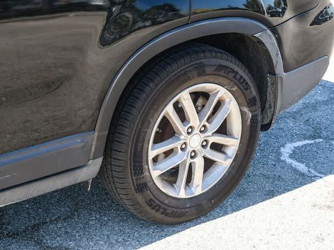 Used 2014 Kia Sorento LX w/ Premium Package FWD image 11