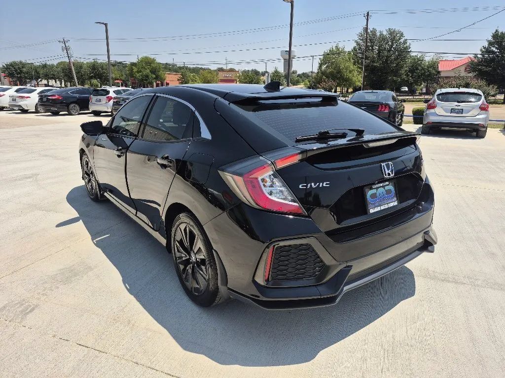 Used 2019 Honda Civic EX image 8