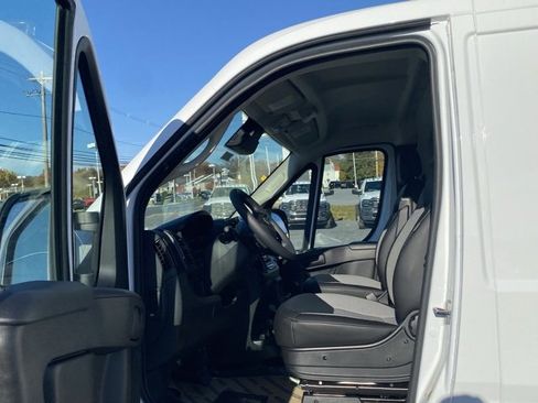 New 2026 RAM ProMaster 2500 w/ Convenience Group image 33