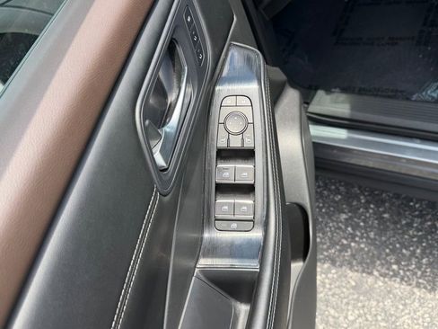 Used 2023 Nissan Rogue SL w/ SL Premium Package FWD image 16