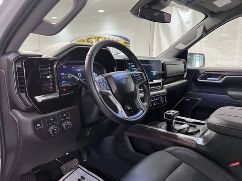 Used 2025 Chevrolet Silverado 1500 RST image 16