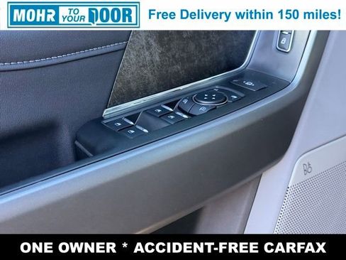 Used 2025 Ford F350 XLT w/ Black Appearance Package image 17